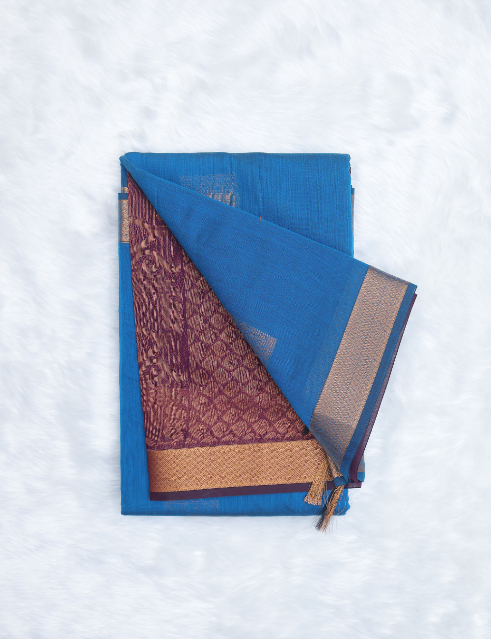 Elegant Dual Tone Silk Cotton Saree with Rich Zari Border