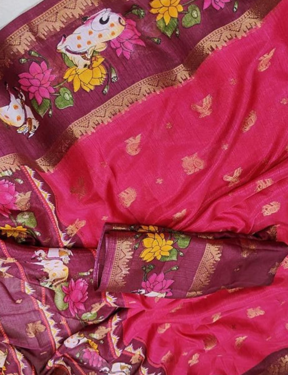 Man Pasand Buti Dola Silk Saree – Orange &amp; Pink Collection with Pichwai Elegance