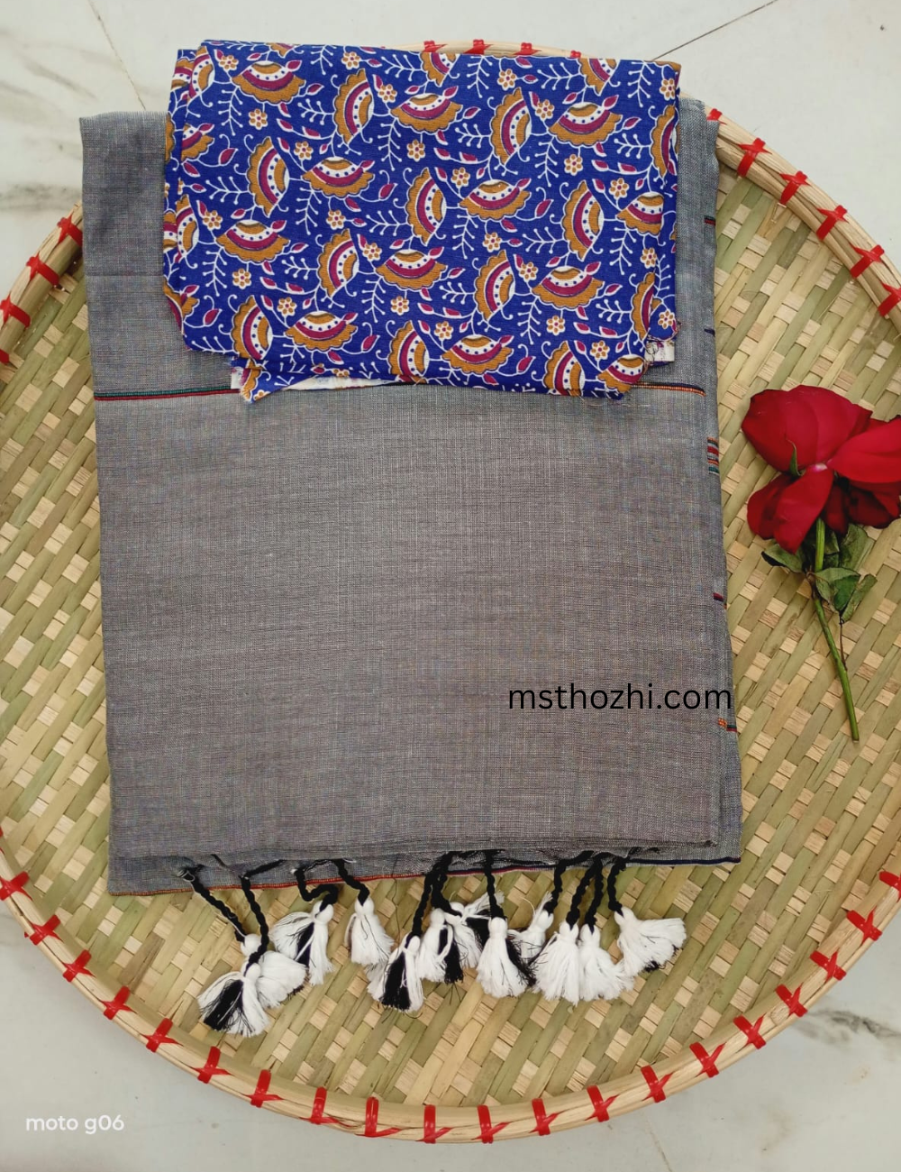 Khadi Cotton Saree with Blouse | Soft Grey Striped Handloom Saree