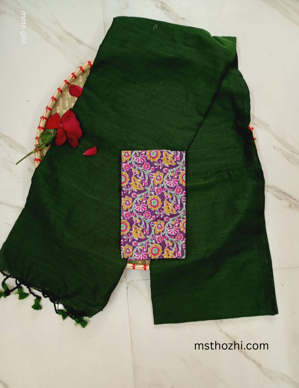 Elegant Green Khadi Cotton Saree with Blouse