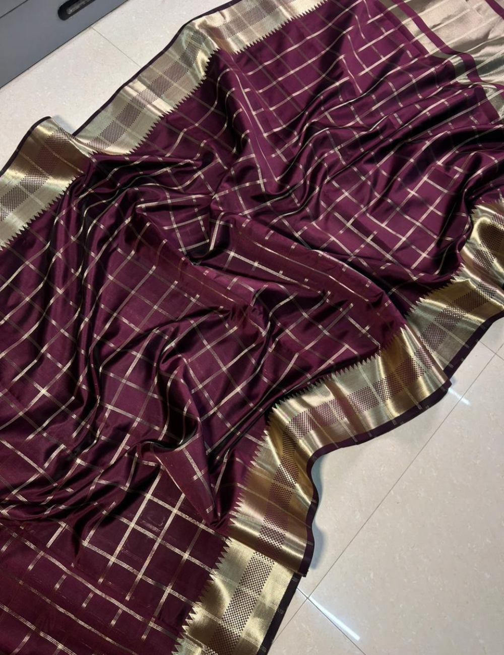 Banarasi Silk Celebrity Checks Party Wear Saree with Blouse