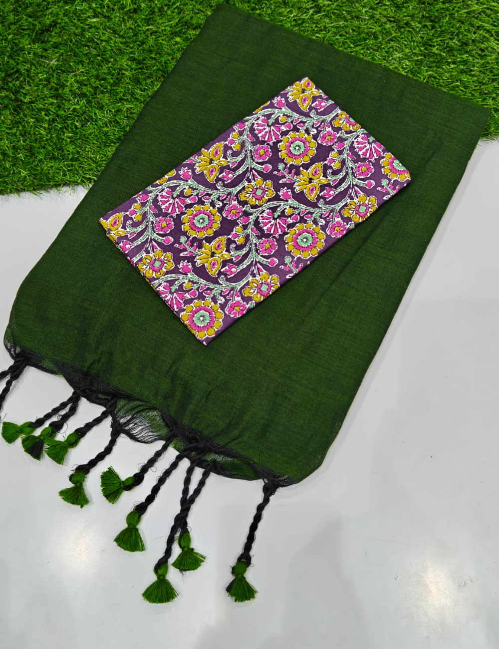 Elegant Green Khadi Cotton Saree with Blouse
