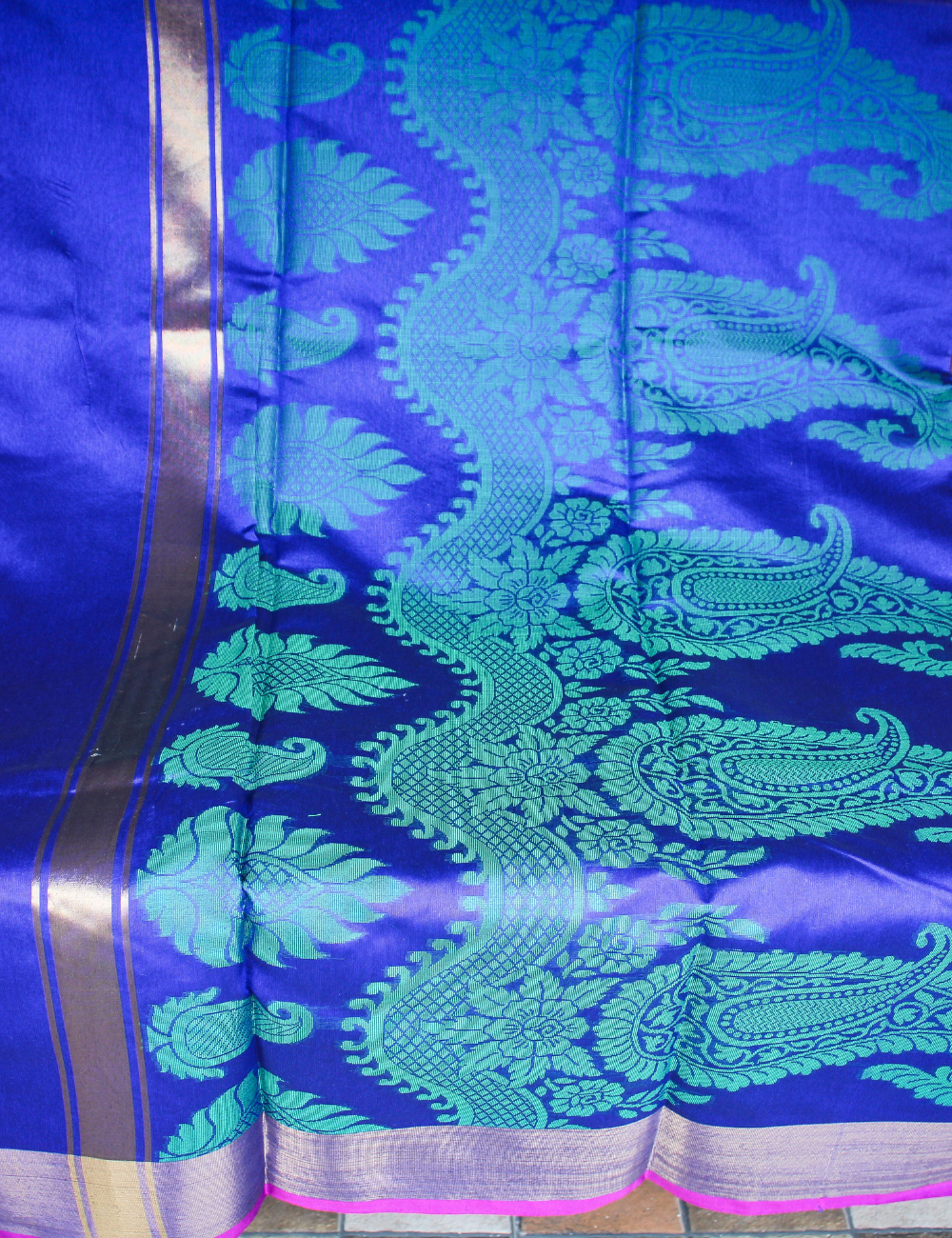 Banarasi - Kora Tanchoi - Star Flower Pattern - Semi Soft Silk Saree