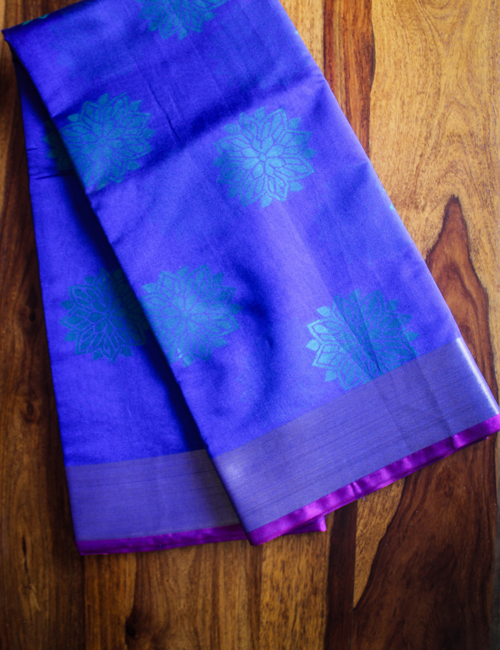 Banarasi - Kora Tanchoi - Star Flower Pattern - Semi Soft Silk Saree